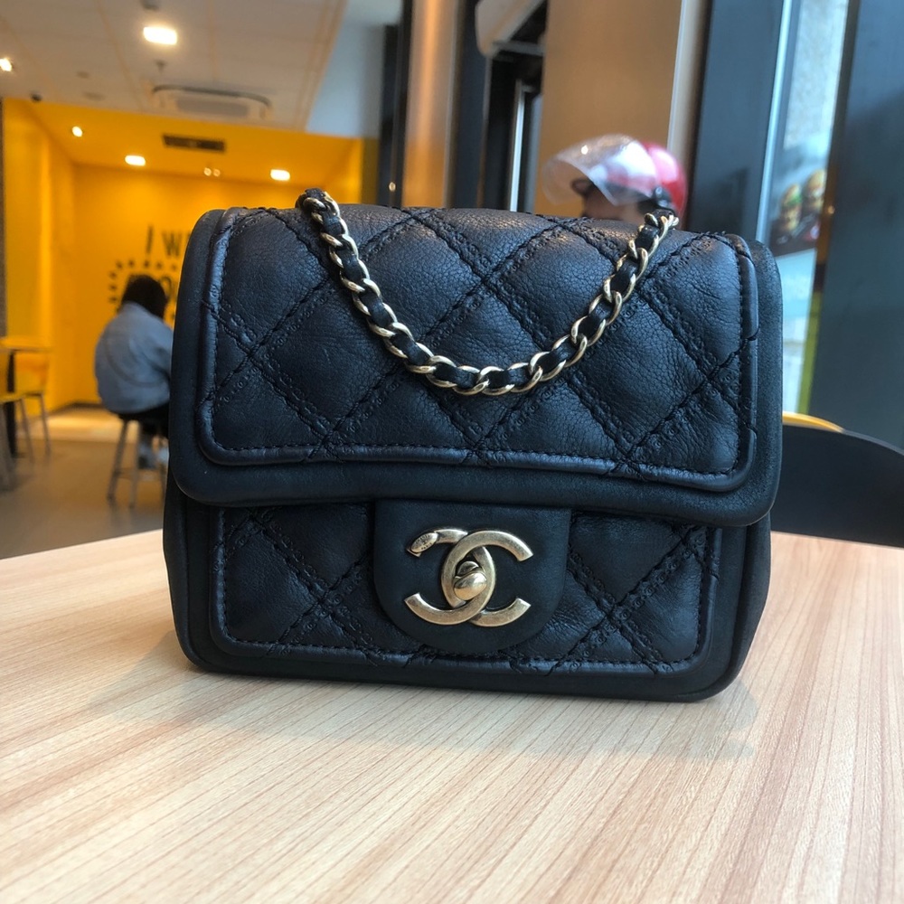 Chanel Sheriff’s Star Mini Classic Flap Bag - Picture 1 of 11